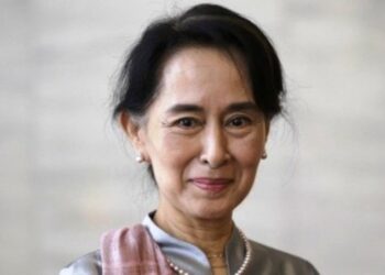 नोबेल शान्ति पुरस्कार विजेता प्रजातन्त्रवादी नेतृ आङ सान सुकीलाई अदालतले चार वर्षको जेल सजाय