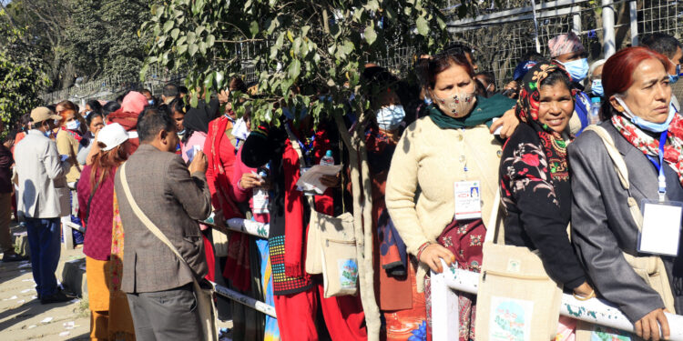 कांग्रेसको मतदानमा साढे ४ घण्टाको समयमा एकतिहाइ मत पनि खसेन