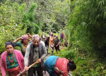 बाम्ती शिबजीस्थान टोल बिकास समिति गरे जनश्रमदान