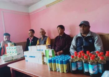 समृद्धि बचत तथा ऋण सहकारी संस्थाद्वारा बाम्ती वडा कार्यालयलाई लम्पी स्किन राेगको औषधि सहयोग