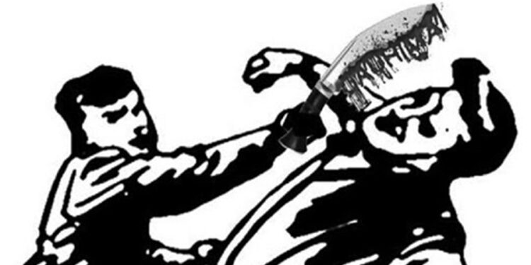 दोलखामा खुकुरी प्रहारबाट बालिकासहित दुई जना घाइते